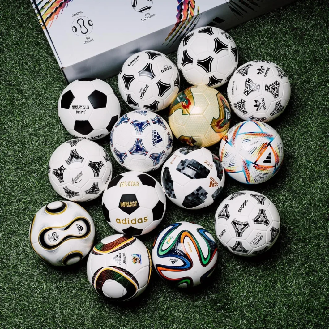 Colección de Balones Mundiales de Fútbol - Imagen 3
